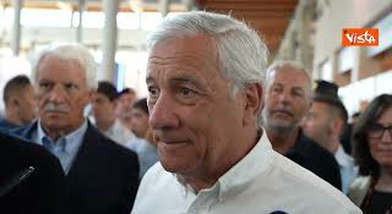 https://statics.cedscdn.it/photos/MED_HIGH/2025/08/24/9028522_poster.jpg
