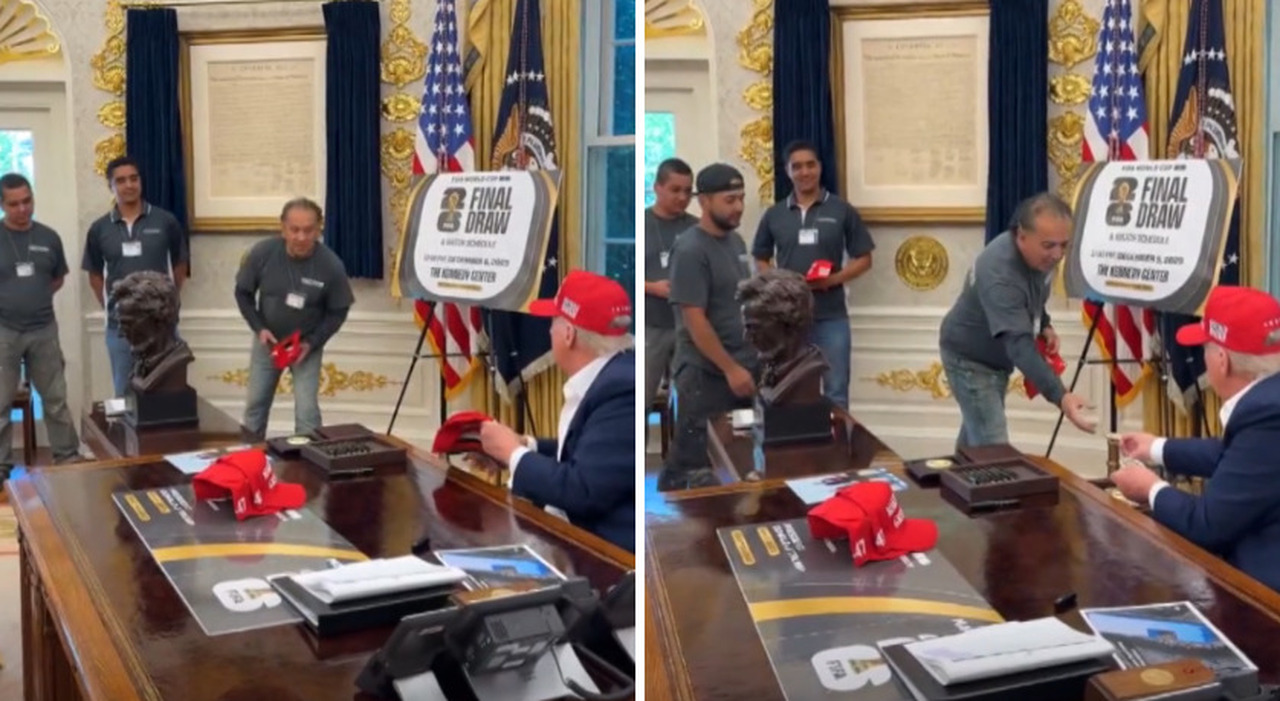 https://statics.cedscdn.it/photos/MED_HIGH/2025/08/24/9028674_24171424_trump_cappellini_spille_muratori_casa_bianca_make_america_great_again.jpg