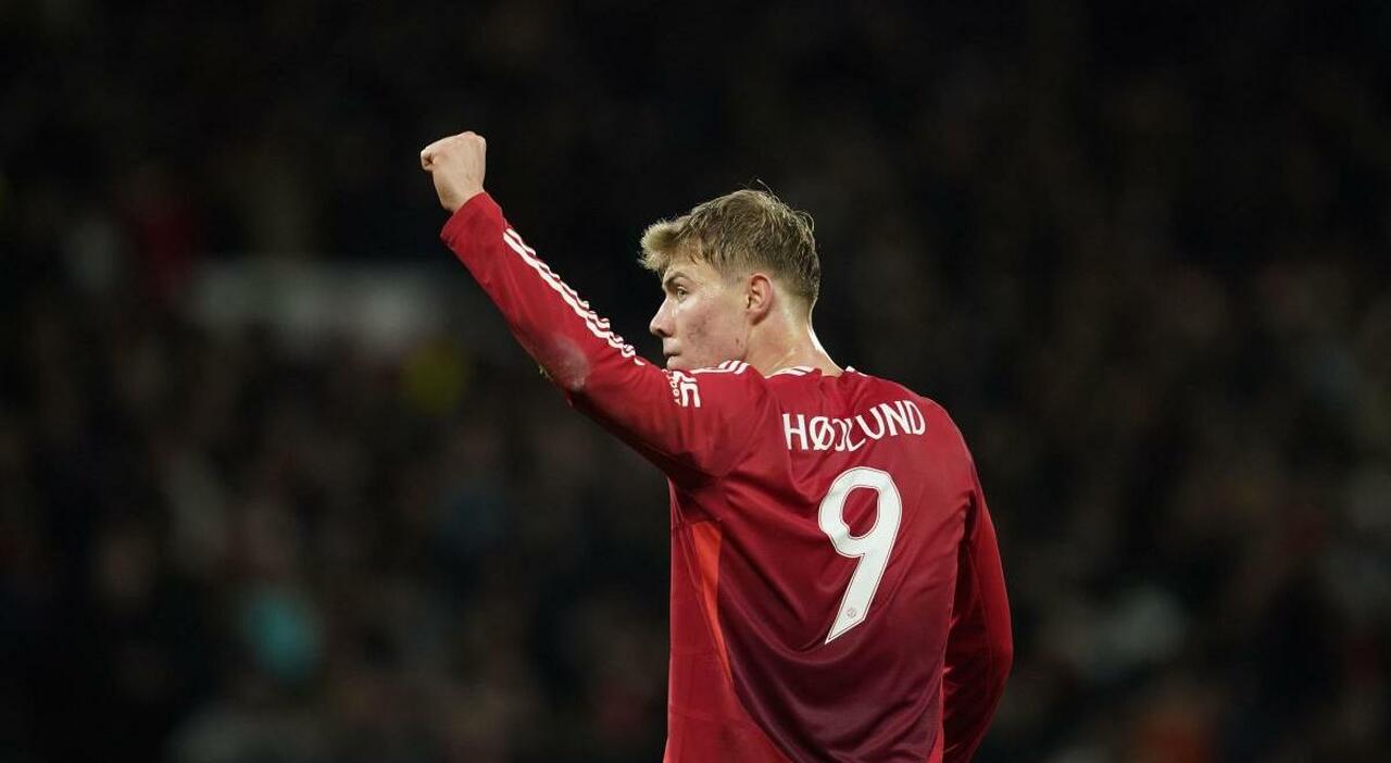 Calciomercato Napoli, Hojlund a un passo: primo sì di calciatore e Manchester United Calciomercato Napoli, Hojlund a un passo: primo sì di calciatore e Manchester United