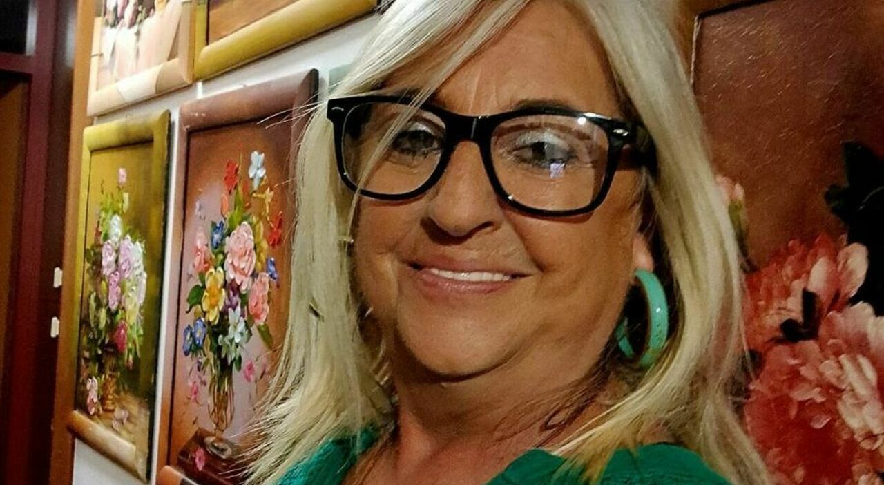 https://statics.cedscdn.it/photos/MED_HIGH/2025/08/27/9033427_27080453_silvana_damato_morta_chi_e_vestaglia_vasca_da_bagno_sangue_impronte_omicidio_milano_oggi_27_8_2025.jpg