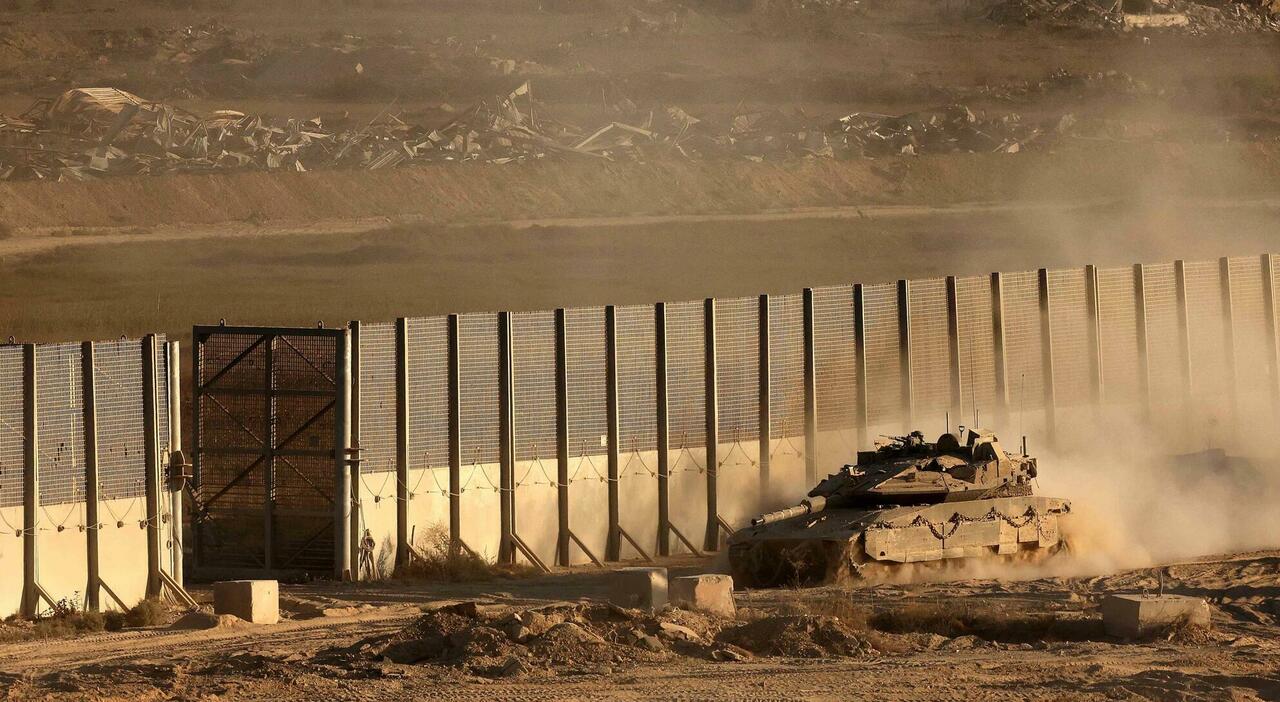Israele, assalto a Gaza City: tank nella Striscia. «Basta pause umanitarie». Due ostaggi morti Israele, assalto a Gaza City: tank nella Striscia. «Basta pause umanitarie». Due ostaggi morti