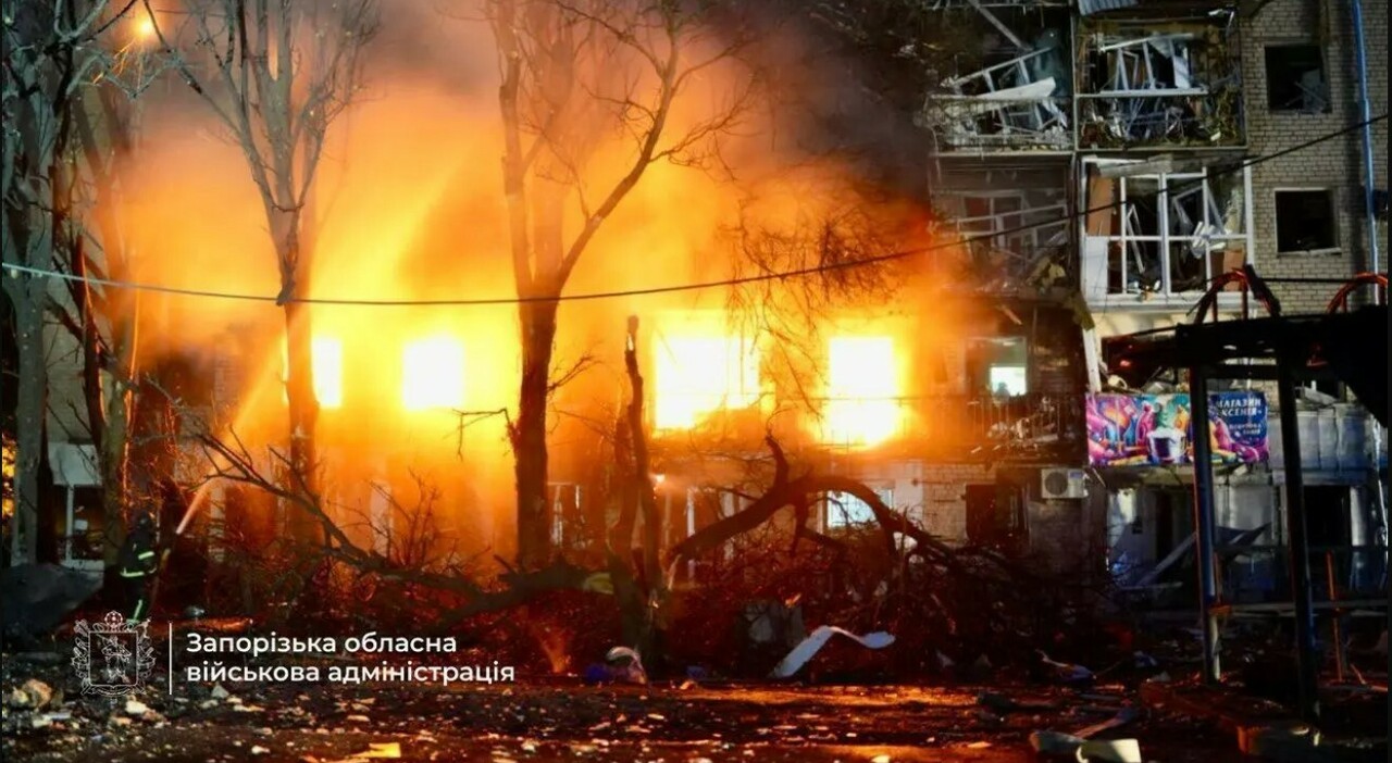 https://statics.cedscdn.it/photos/MED_HIGH/2025/08/30/9038895_30060429_guerra_ucraina.jpg