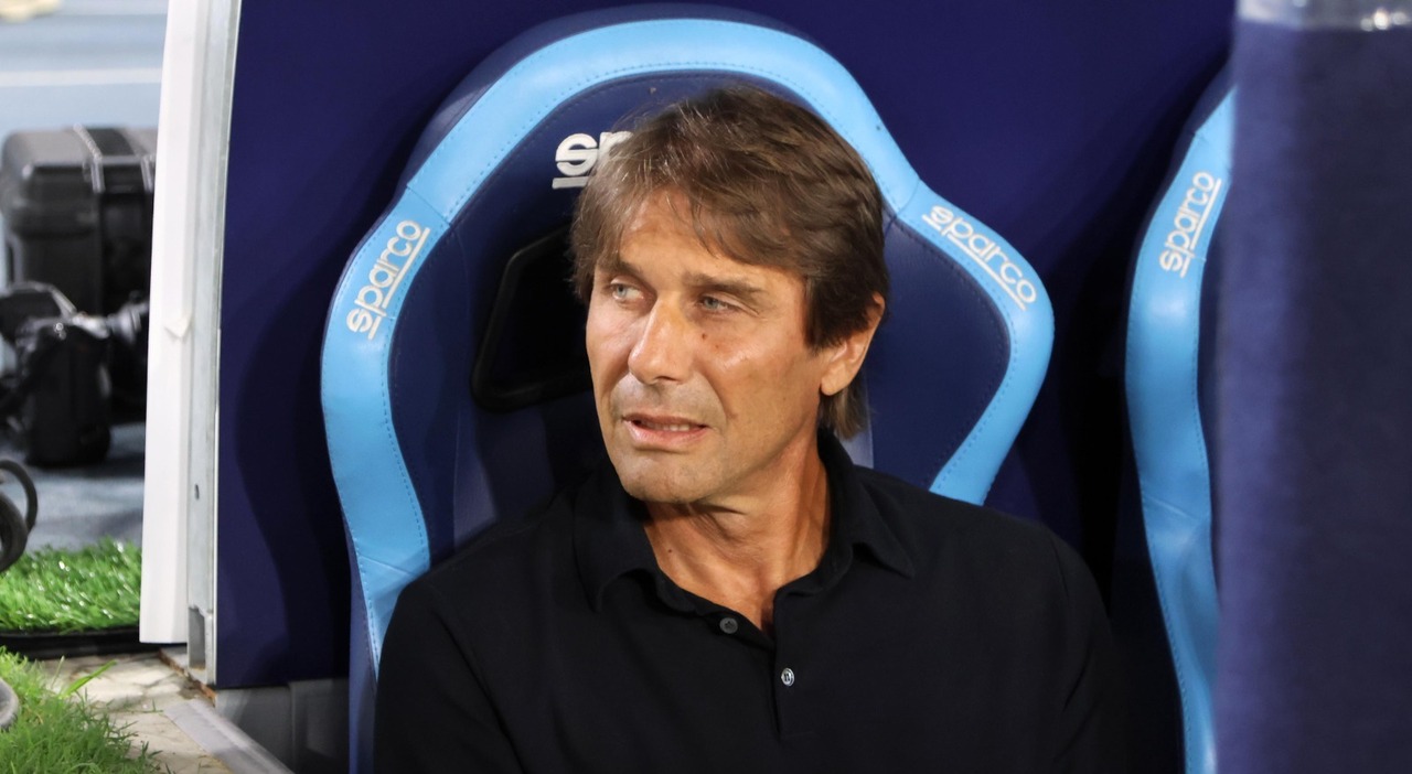Napoli Cagliari 1 0, Conte: «La porta sembrava stregata, ma siamo stati bravi. Avanti così. Aspettiamo Hojlund» Napoli Cagliari 1 0, Conte: «La porta sembrava stregata, ma siamo stati bravi. Avanti così. Aspettiamo Hojlund»