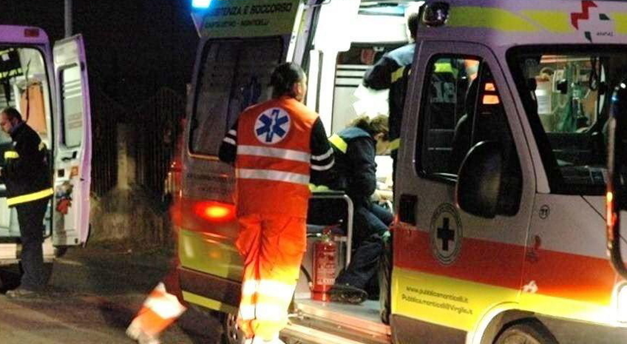 https://statics.cedscdn.it/photos/MED_HIGH/2025/08/31/9040660_31103152_incidente_auto_fosso_66enne_morto_palu.jpg