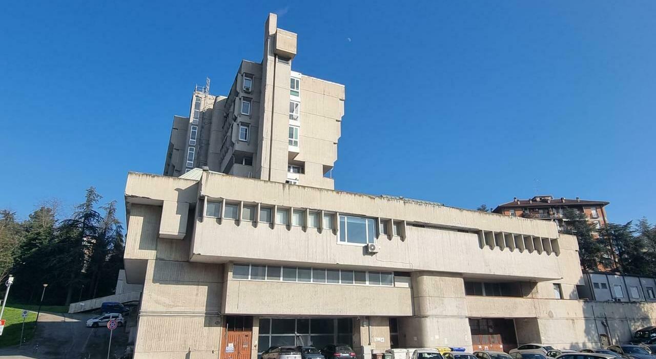 Liste, caos a Macerata: «Candidati inammissibili». Il Tribunale: «Autenticazioni da soggetti non legittimati». Oggi l?audizione per chiarire