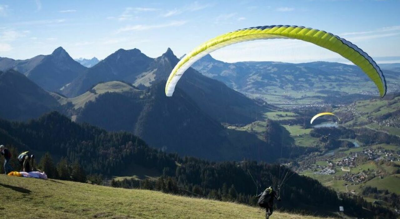 https://statics.cedscdn.it/photos/MED_HIGH/2025/09/01/9042281_01121752_giacomo_guidi_morto_parapendio_oggi_1_9_2025.jpg