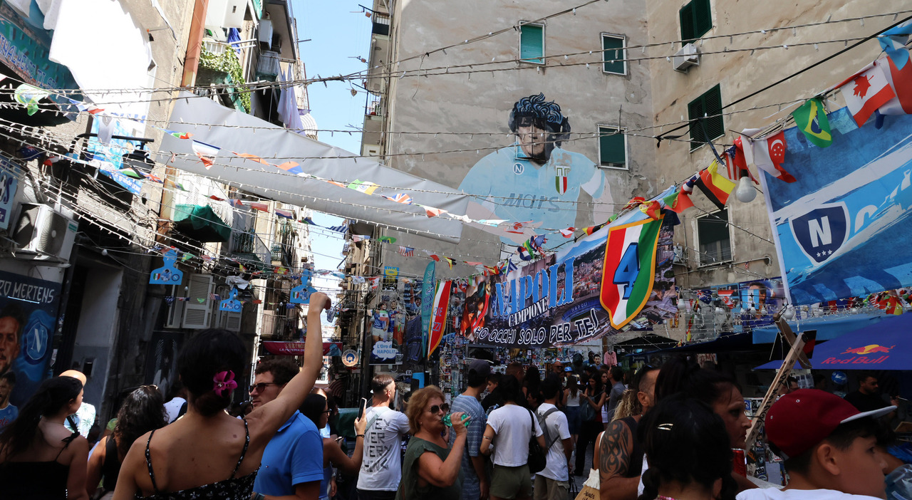 turismo a napoli il boom stimati 20 milioni di visitatori entro fine anno