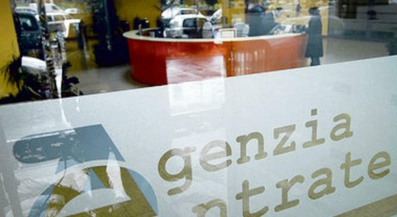 Bonifici a parenti e amici nel mirino dell