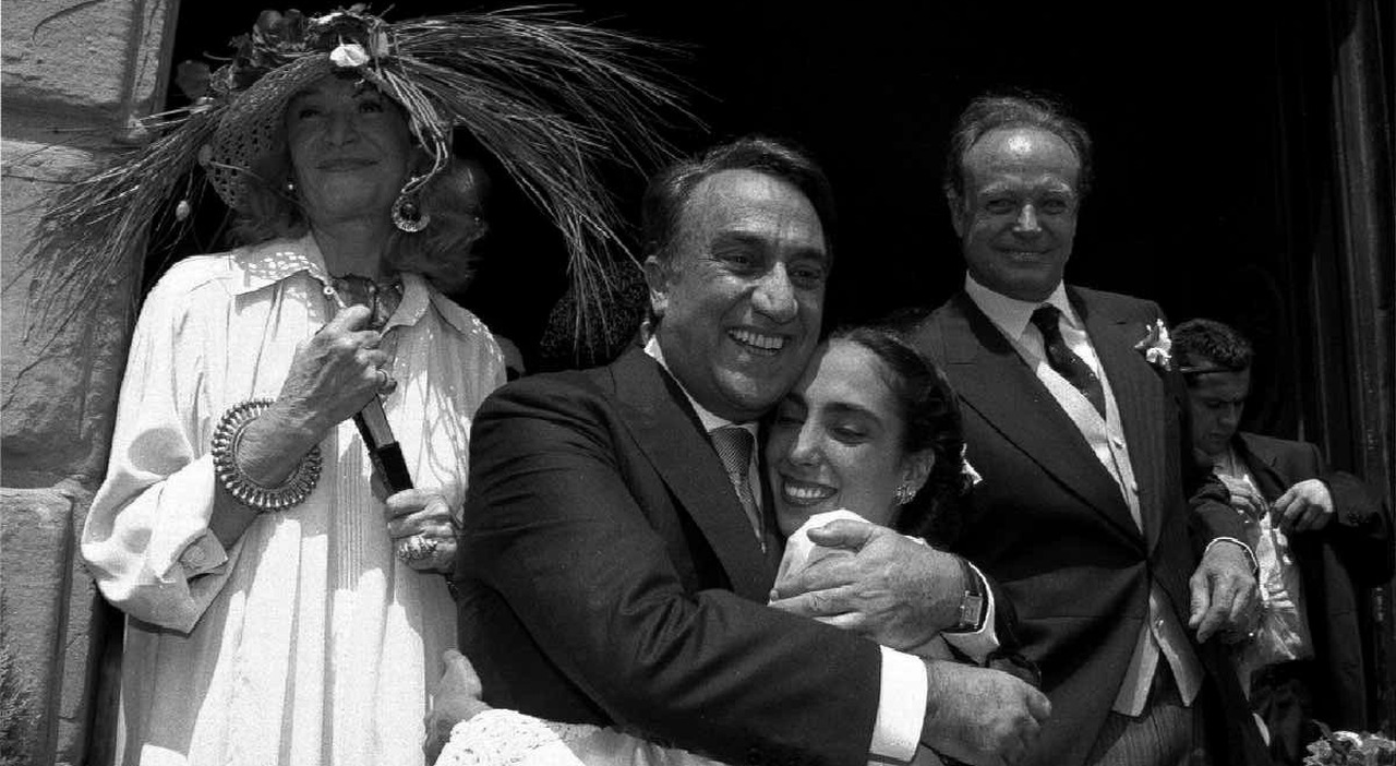 Emilio Fede, la famiglia: le figlie Sveva e Simona, la moglie Diana de Feo (morta nel 2021) e la carriera di lei da senatrice
