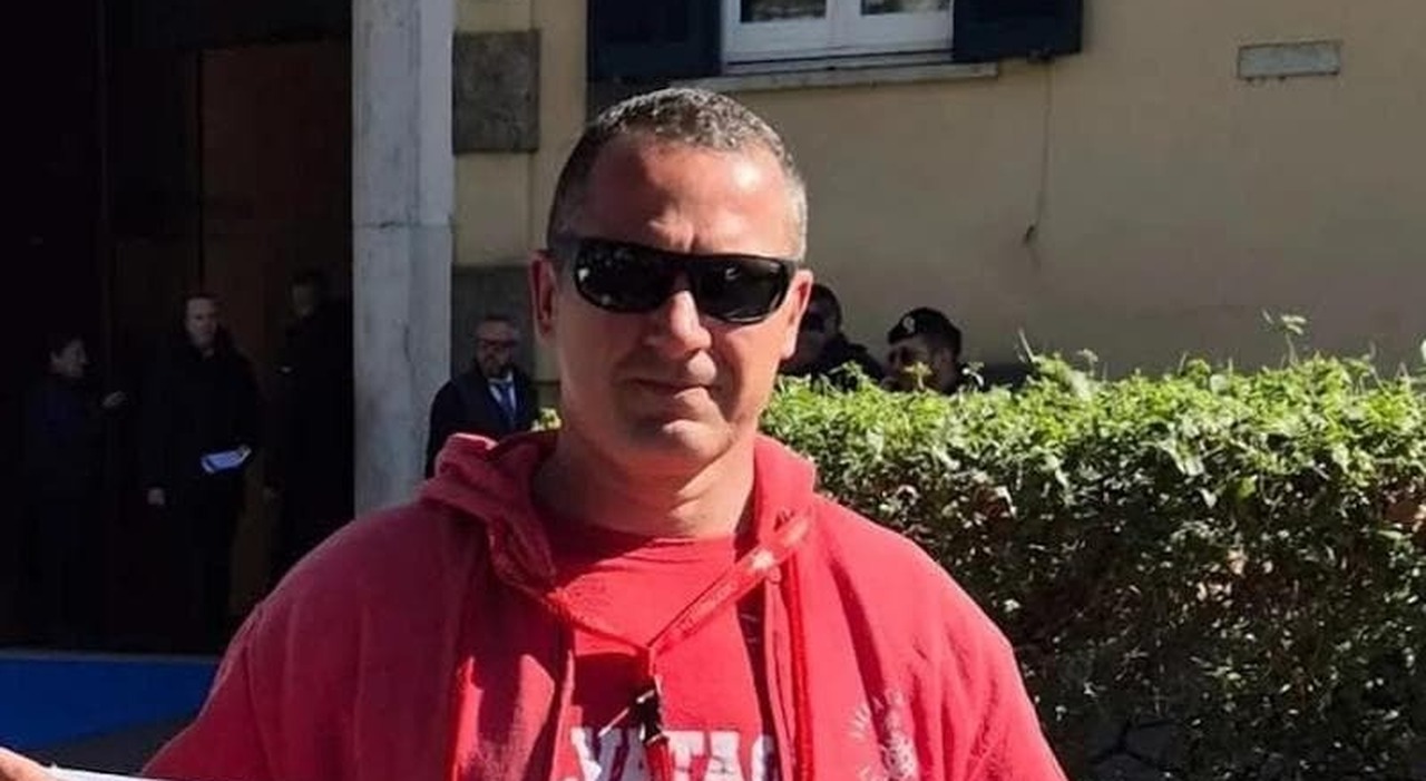 https://statics.cedscdn.it/photos/MED_HIGH/2025/09/03/9046023_03072015_lorenzo_lorenini_morto_scooter_radici_alberi_lido_camaiore.jpg