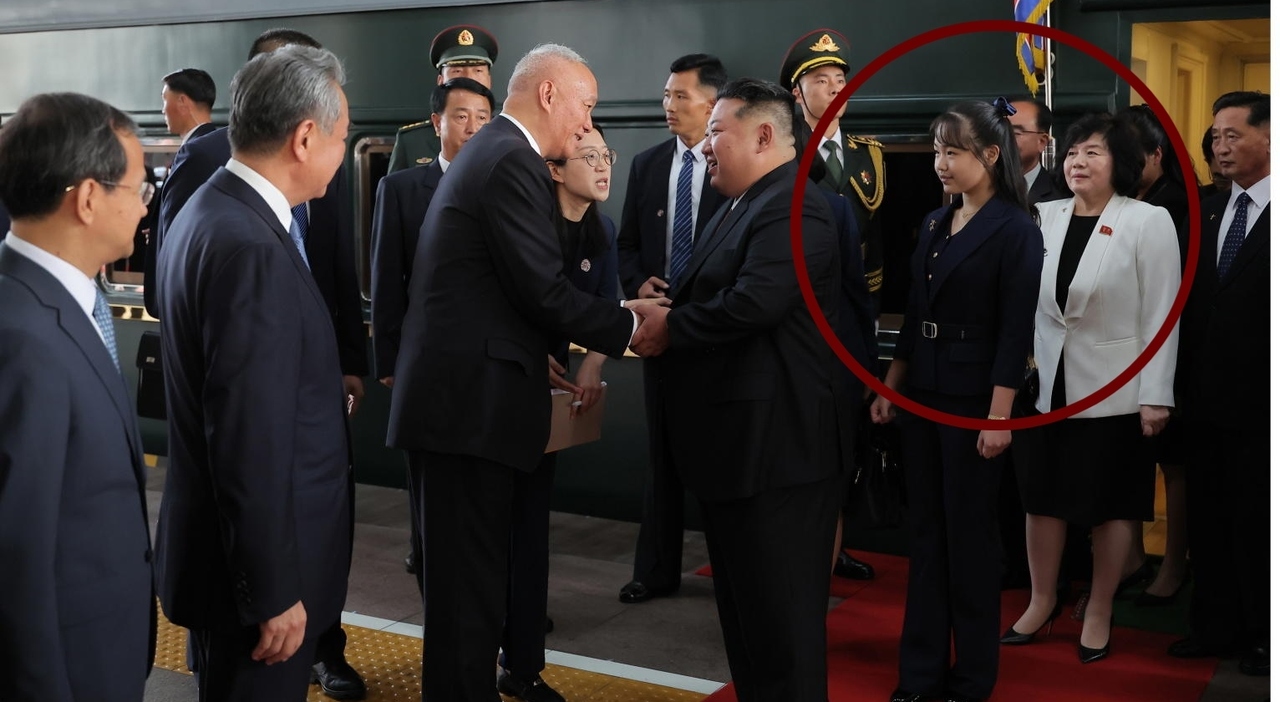 Ju ae, chi è la figlia di Kim che lo ha accompagnato in Cina? Il mistero del nome (e dell Ju ae, chi è la figlia di Kim che lo ha accompagnato in Cina? Il mistero del nome (e dell