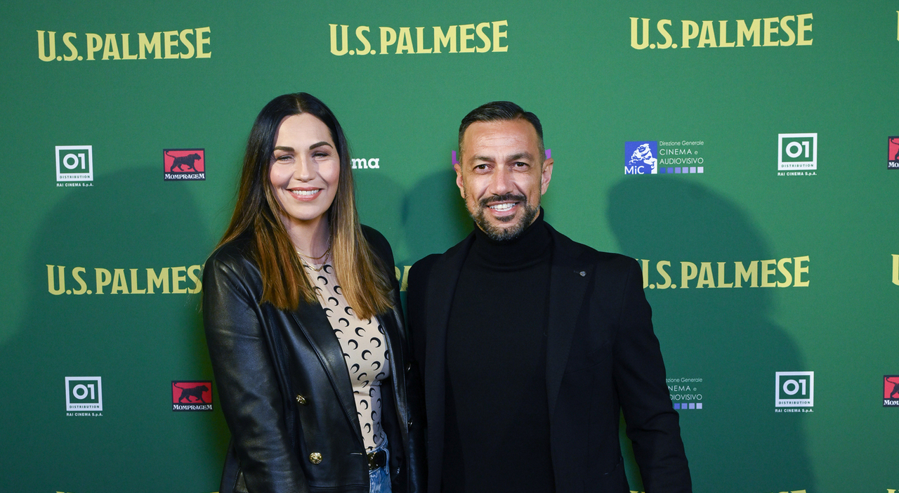 Fabio Quagliarella: «Otto anni d?inferno per colpa di uno stalker, era un amico e pure poliziotto. Con Debora ho ritrovato la serenità» Fabio Quagliarella: «Otto anni d?inferno per colpa di uno stalker, era un amico e pure poliziotto. Con Debora ho ritrovato la serenità»