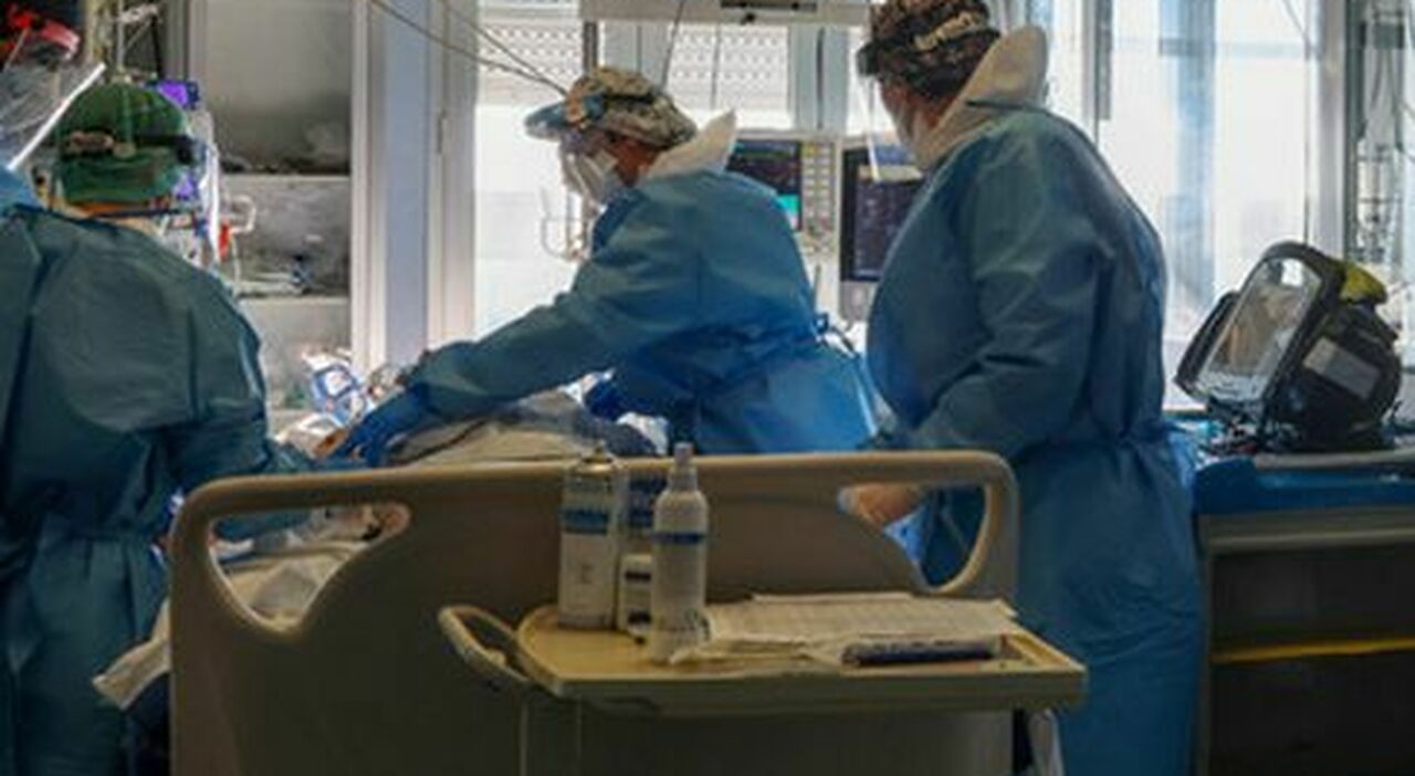 Meningite fulminante, muore un bimbo di tre anni. L Meningite fulminante, muore un bimbo di tre anni. L