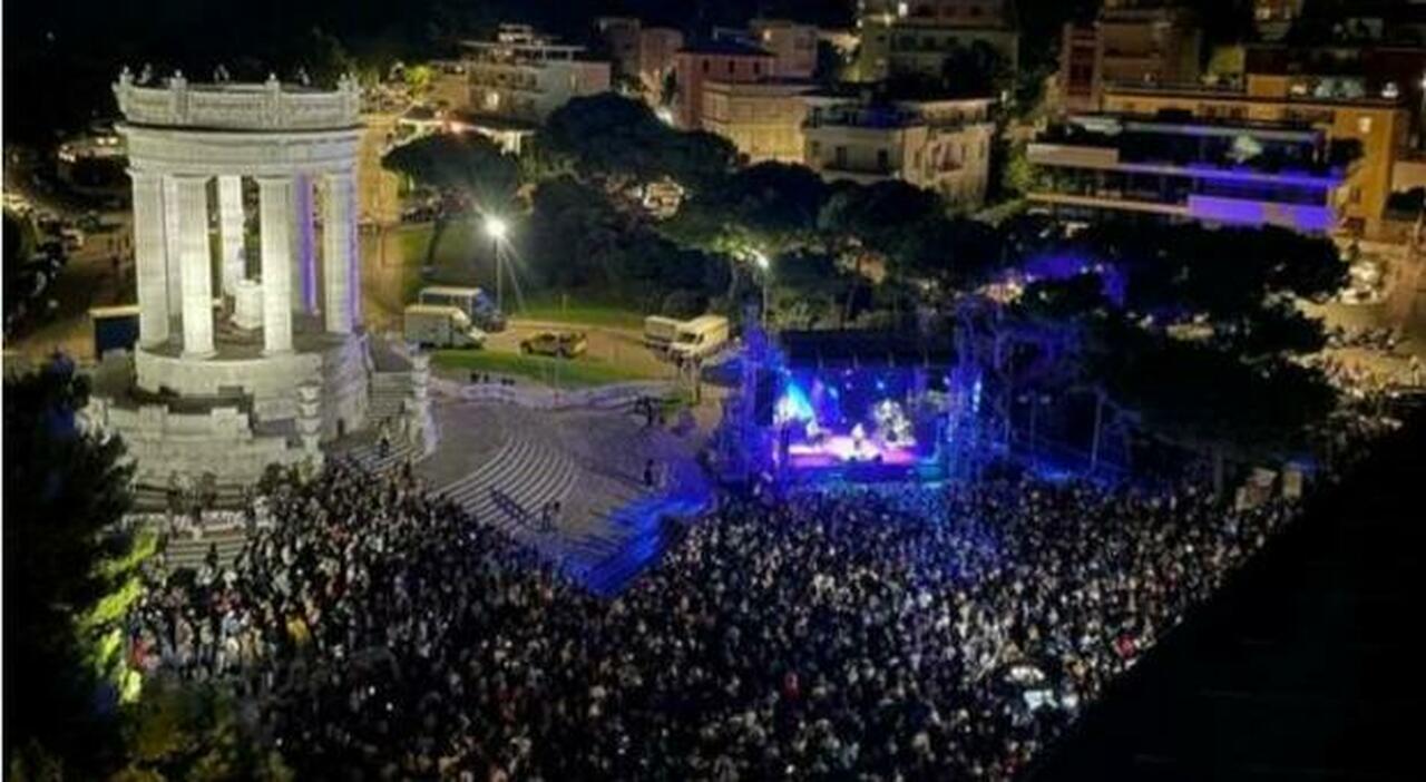 Festa del Mare, città blindata: divieti di sosta fino a lunedì. La mappa delle strade off limits Festa del Mare, città blindata: divieti di sosta fino a lunedì. La mappa delle strade off limits