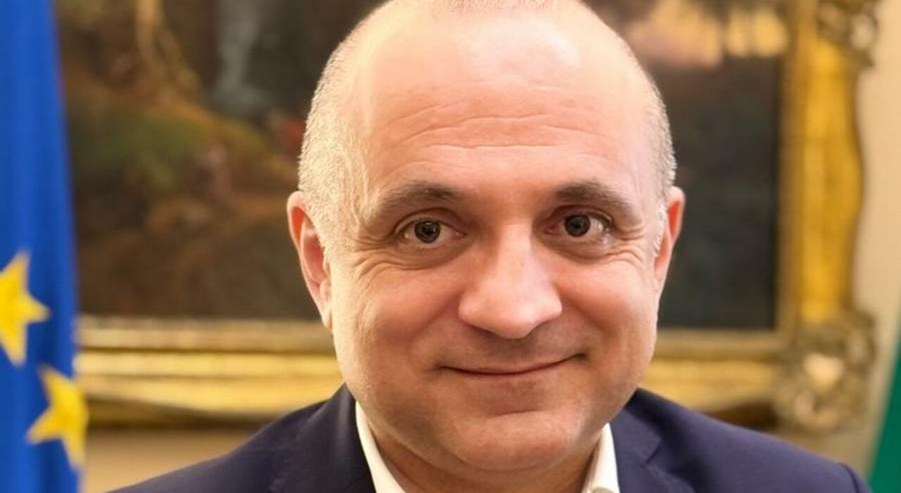 Centrodestra in conclave, l?accordo è più vicino. D?Attis: «Io sono pronto» Centrodestra in conclave, l?accordo è più vicino. D?Attis: «Io sono pronto»