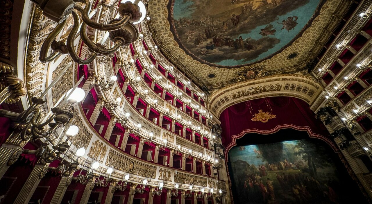 Teatro San Carlo, verdetto ribaltato: secondo round a Manfredi Teatro San Carlo, verdetto ribaltato: secondo round a Manfredi
