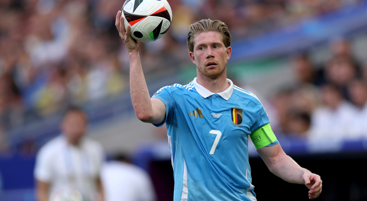 De Bruyne: «Mi sto ambientando bene a Napoli, nel Sud Italia tutti tifano per noi» De Bruyne: «Mi sto ambientando bene a Napoli, nel Sud Italia tutti tifano per noi»