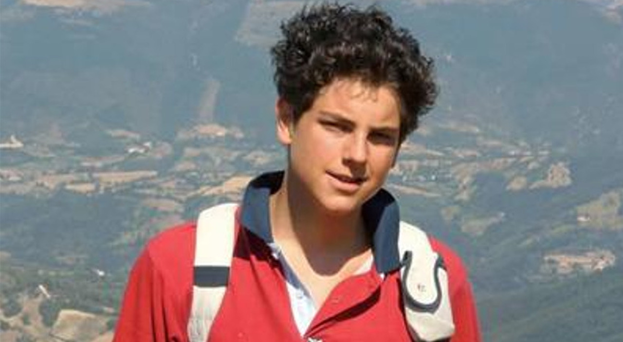 Carlo Acutis santo, chi era: malattia, famiglia, il miracolo della studentessa guarita. Ecco perchè è stato canonizzato