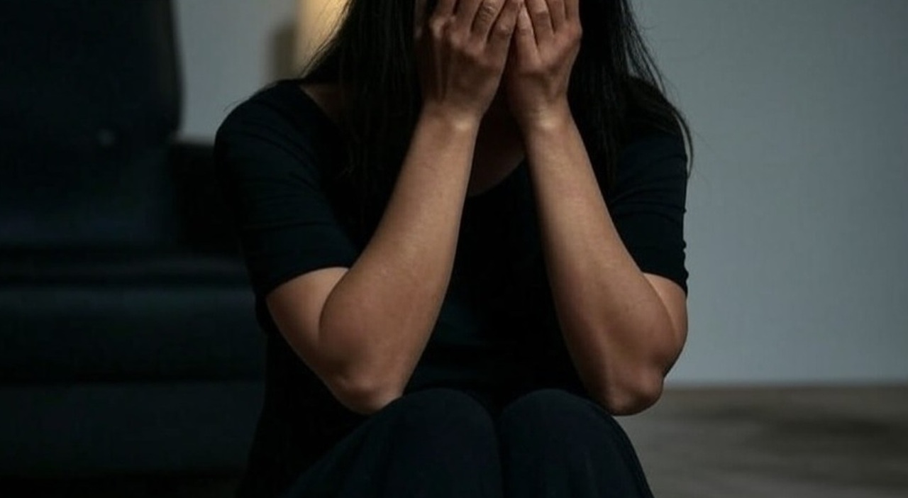 https://statics.cedscdn.it/photos/MED_HIGH/2025/09/05/9050795_05190630_8691864_03150656_rapinta_e_violentata.jpg