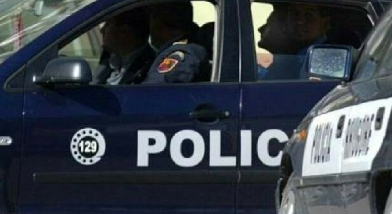 Violentata a 18 anni durante la vacanza in Albania, la giovane veneziana si allontanata dal gruppo di amici e viene raggiunta da uno sconosciuto: 26enne arrestato