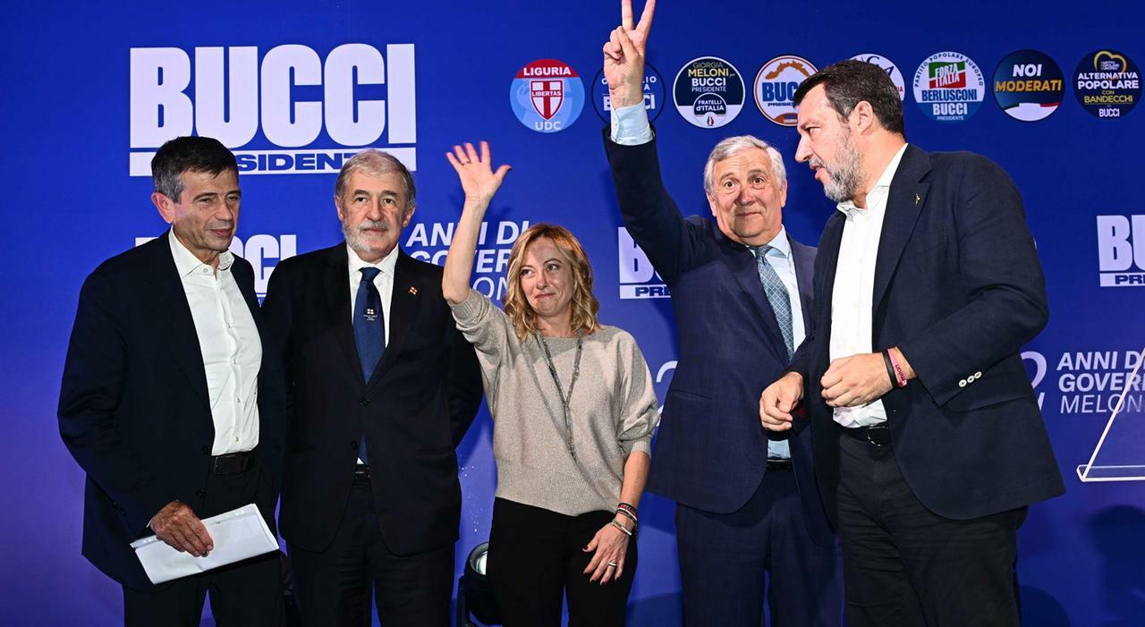 Regionali in Campania, centrodestra subito all?attacco: «Un accordo per le poltrone i programmi sono un optional»