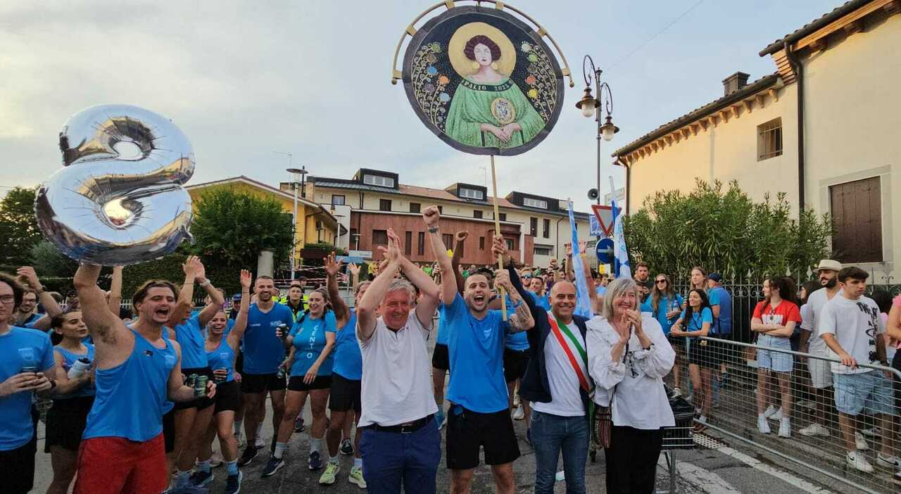 https://statics.cedscdn.it/photos/MED_HIGH/2025/09/07/9054329_07201944_palio_monte.jpg