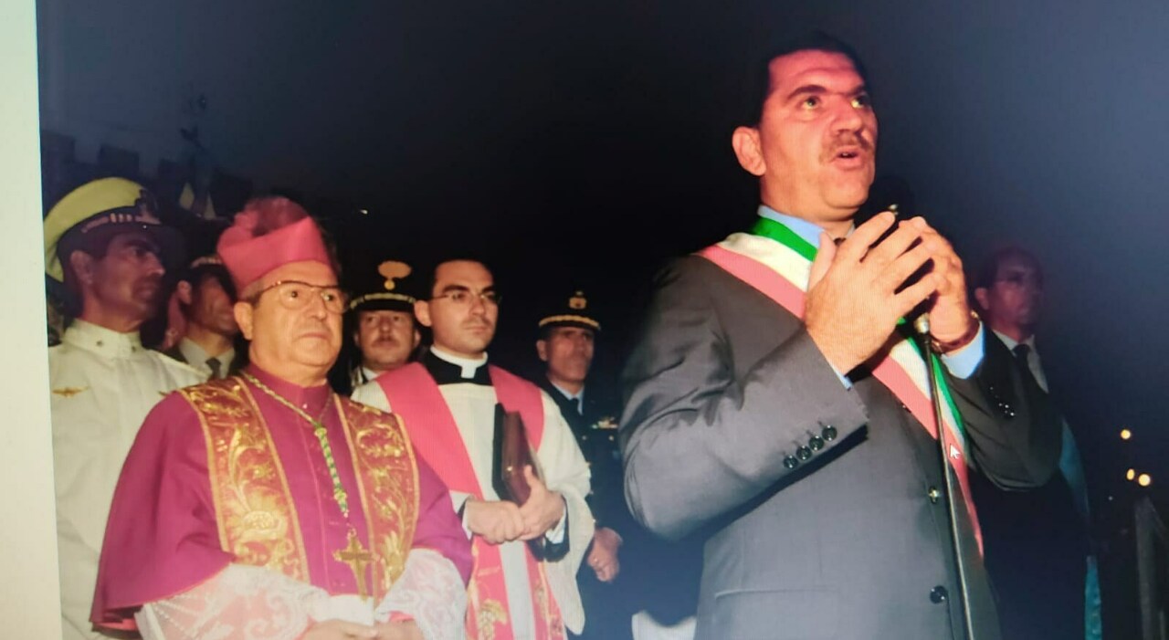 La risposta di Antonino al ?pizzico di polemica? nel discorso di Marchionna: «Anche a me piaceva fare promesse» La risposta di Antonino al ?pizzico di polemica? nel discorso di Marchionna: «Anche a me piaceva fare promesse»