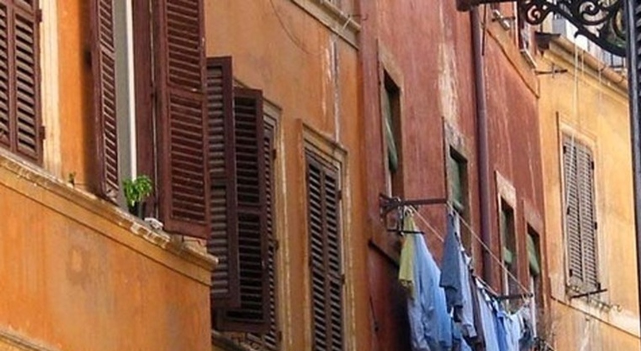 https://statics.cedscdn.it/photos/MED_HIGH/2025/09/08/9056027_08201918_bimbo_salvo_taranto.jpg