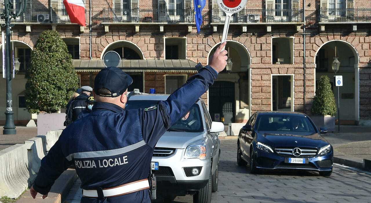 Un controllo della Polizia locale