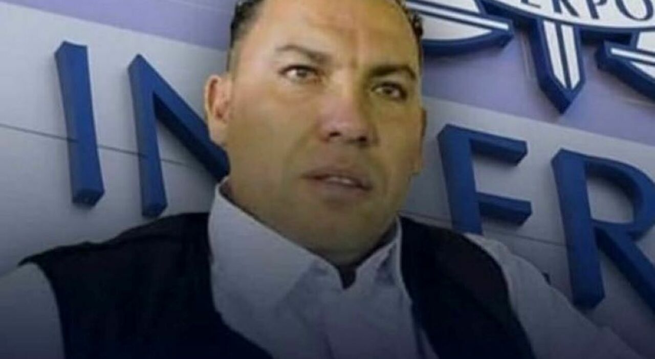 https://statics.cedscdn.it/photos/MED_HIGH/2025/09/09/9057723_09141932_almasri.jpg