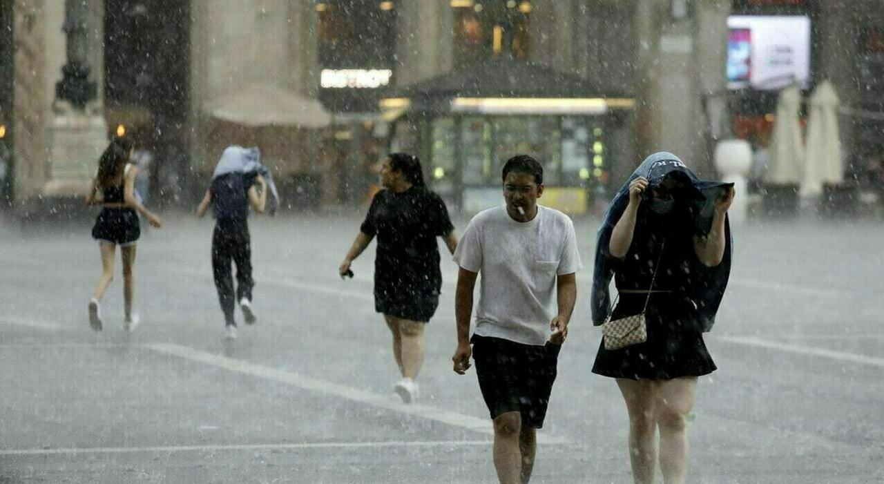 https://statics.cedscdn.it/photos/MED_HIGH/2025/09/09/9057892_09162949_pioggia_vento_temporale_milano_allerta_arancione_oggi.jpg