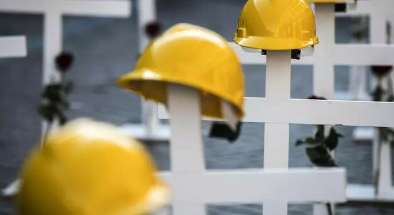 Sicurezza sul lavoro, nuove regole in arrivo. ?Dallo stress alle molestie alla tutela delle coppie (anche non sposate). Tutte le novità Sicurezza sul lavoro, nuove regole in arrivo. ?Dallo stress alle molestie alla tutela delle coppie (anche non sposate). Tutte le novità