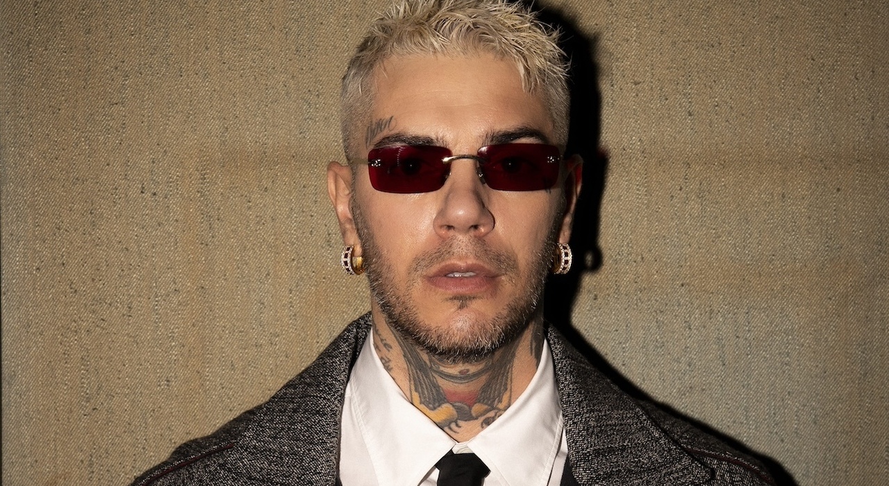 Emis Killa raduna tutti gli amici dell Emis Killa raduna tutti gli amici dell