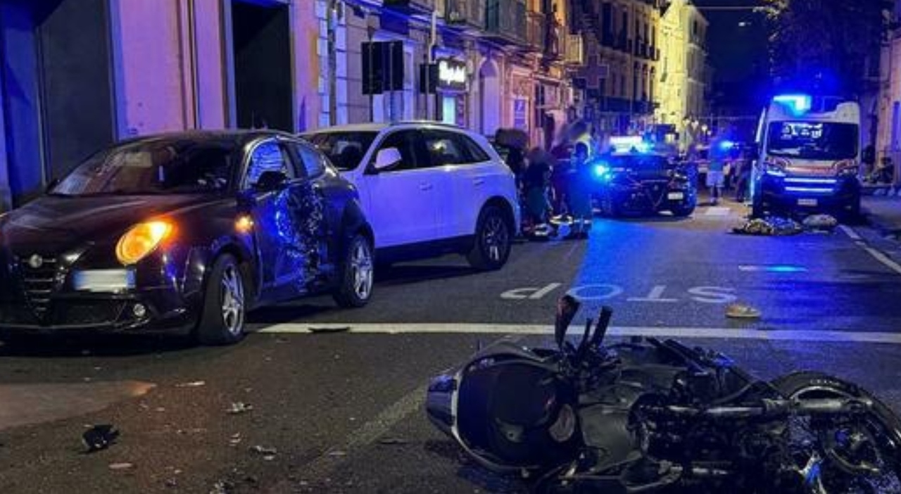 https://statics.cedscdn.it/photos/MED_HIGH/2025/09/10/9059494_10093722_incidente_morto_centauro_torre_del_greco_oggi_10_9_2025.jpg