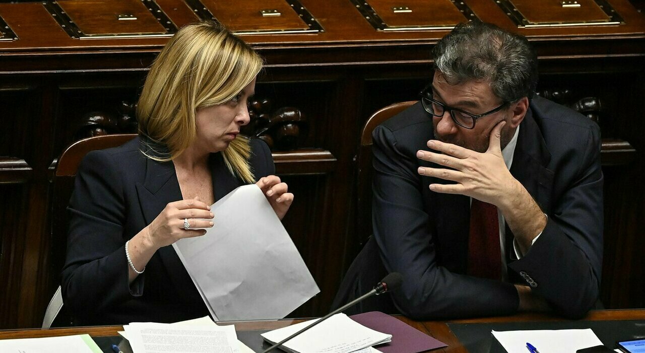Stipendi, meno tasse su tredicesima e straordinari? Ecco quanto si guadagnerebbe in più: le simulazioni Stipendi, meno tasse su tredicesima e straordinari? Ecco quanto si guadagnerebbe in più: le simulazioni
