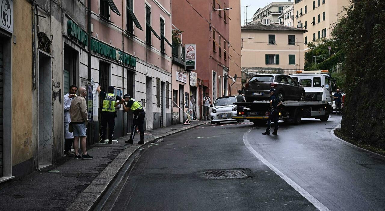 https://statics.cedscdn.it/photos/MED_HIGH/2025/09/10/9060353_10220725_anziana_morta_auto_retromarcia_discesa_genova_oggi.jpg