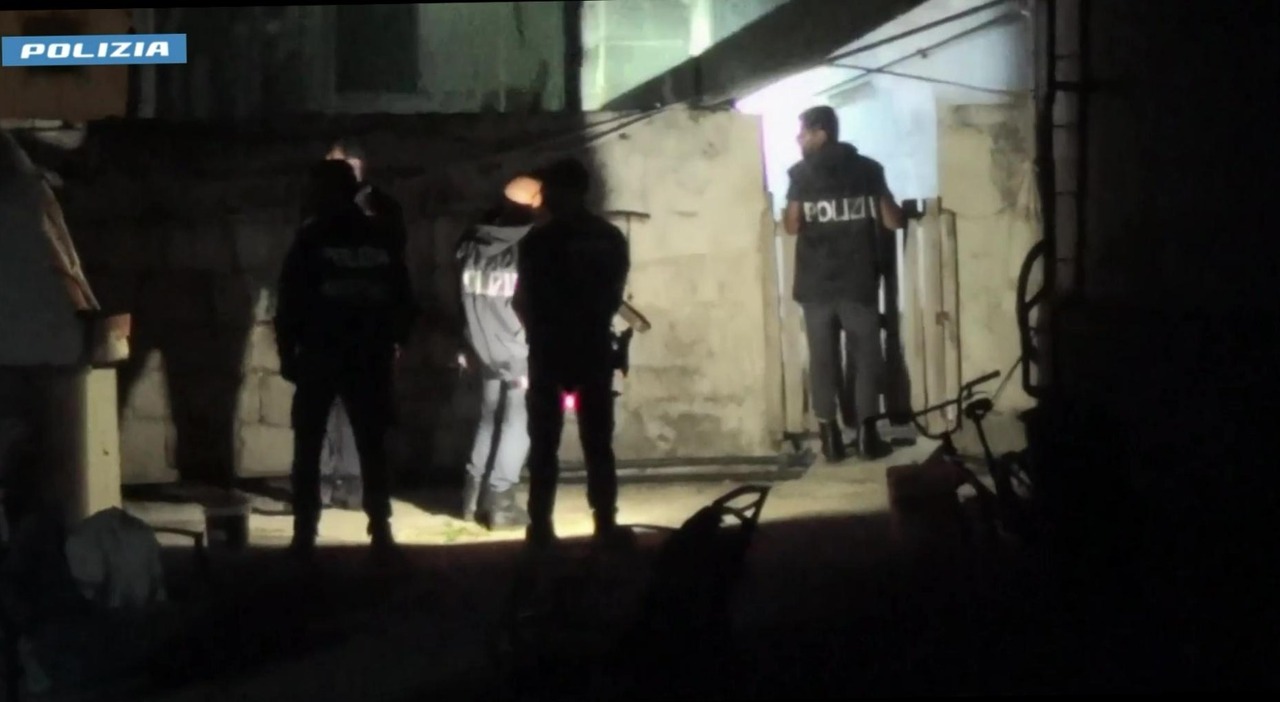 clan buccarella dopo il fermo l ordinanza in carcere per estorsione anche una quinta persona