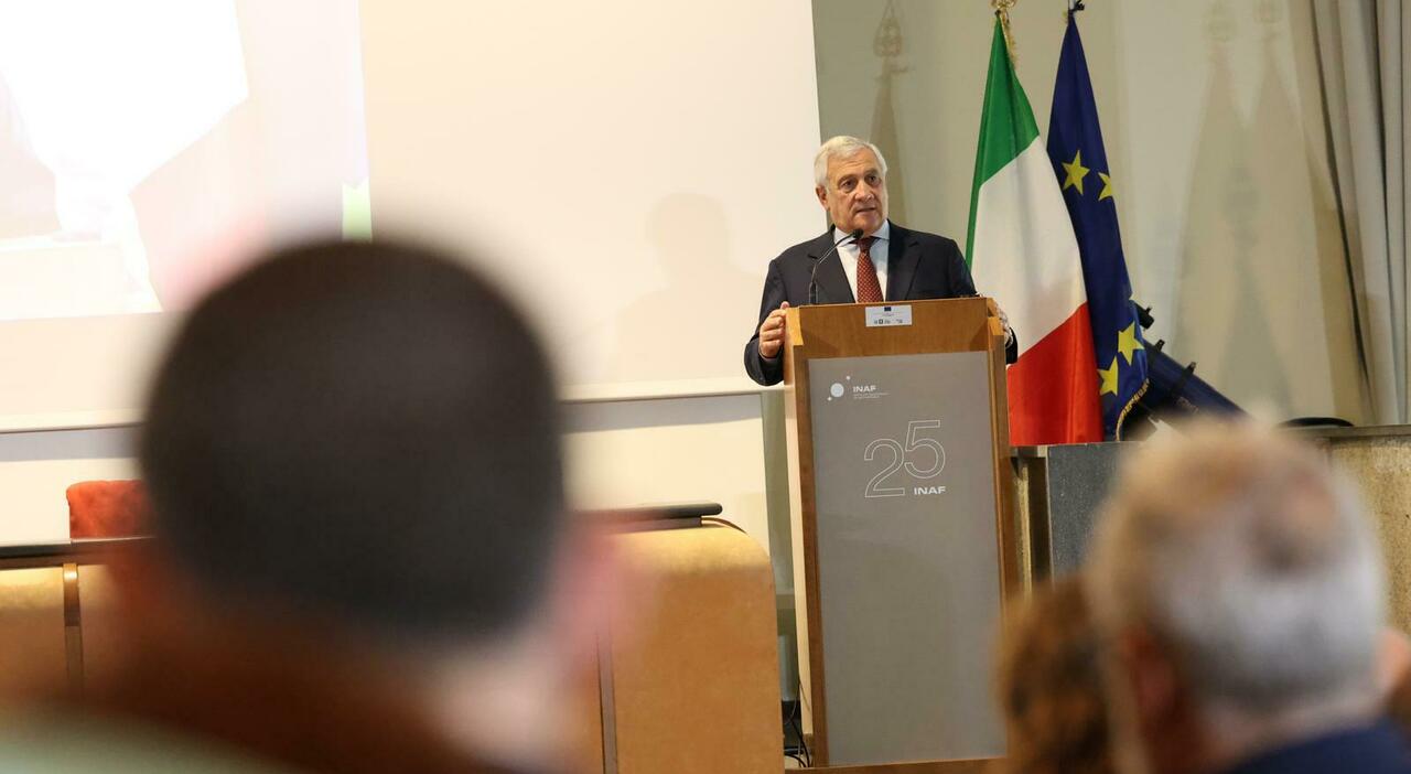 antonio tajani a napoli pronti a riconoscere la palestina attacco in polonia grave che europa e occidente siano uniti