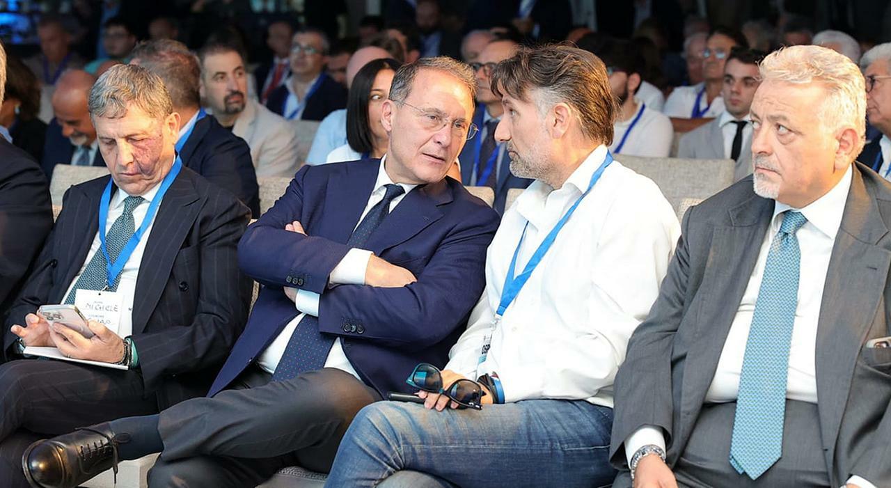 Regionali Campania, Fdi spinge Cirielli. Tajani: «Valutiamo un civico»