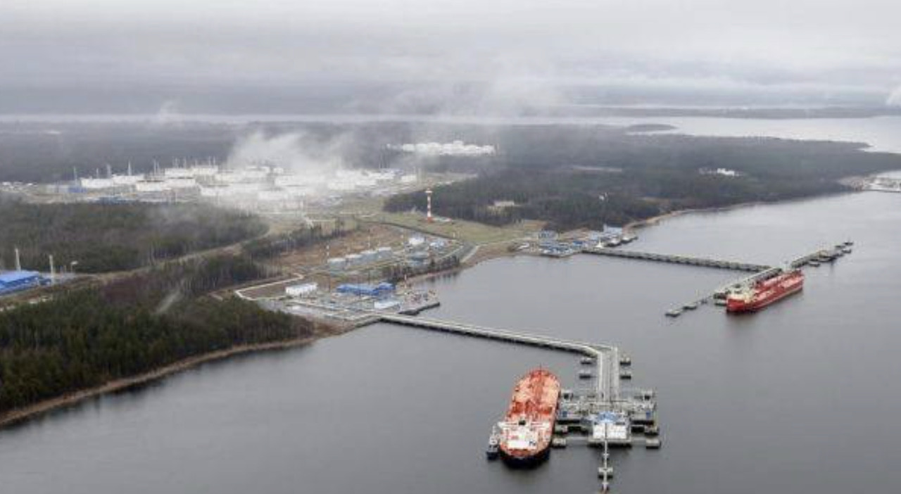 putin flotta ombra colpita al cuore ecco perch233 l attacco ucraino al porto di primorsk 232 un disastro