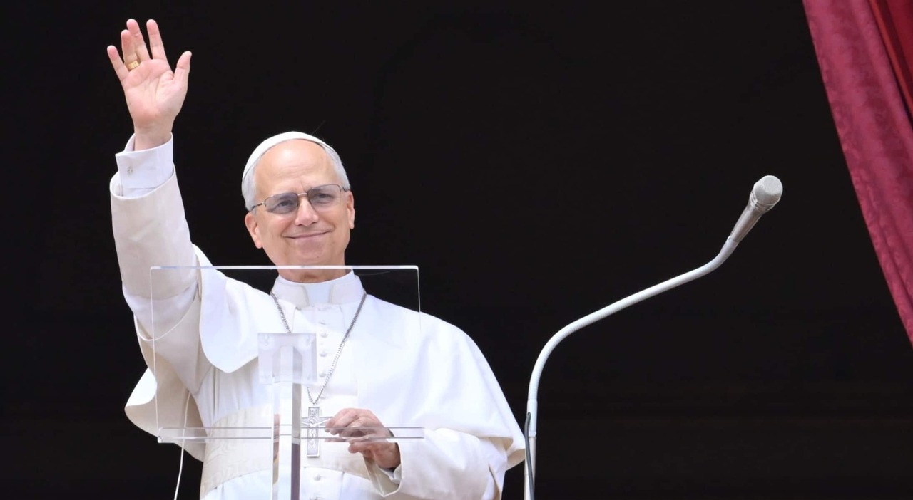 https://statics.cedscdn.it/photos/MED_HIGH/2025/09/14/9067250_14082551_papa_ansa_2_cbf5767d_eec1_4101_afdf_cab820f48dc1.jpg