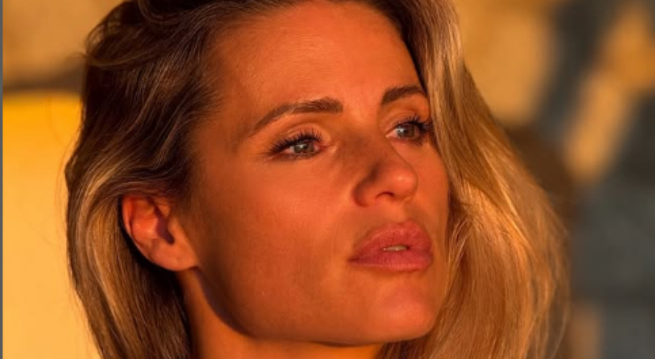 Sophia bush naked pictures the film stars Felicity Jones