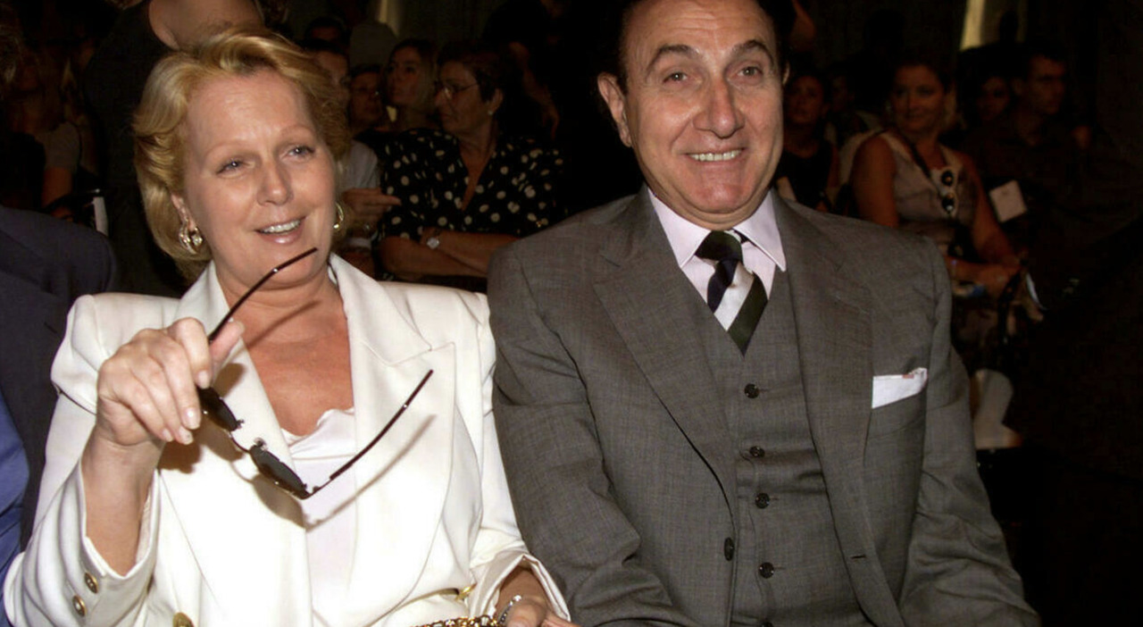 https://statics.cedscdn.it/photos/MED_HIGH/2025/09/14/9067542_14171640_katia_ricciarelli_pippo_baudo.jpg