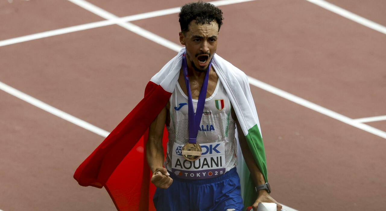 https://statics.cedscdn.it/photos/MED_HIGH/2025/09/15/9068768_15081019_iliass_aouani_bronzo_mondiali_atletica_maratona_oggi_15_9_2025.jpg