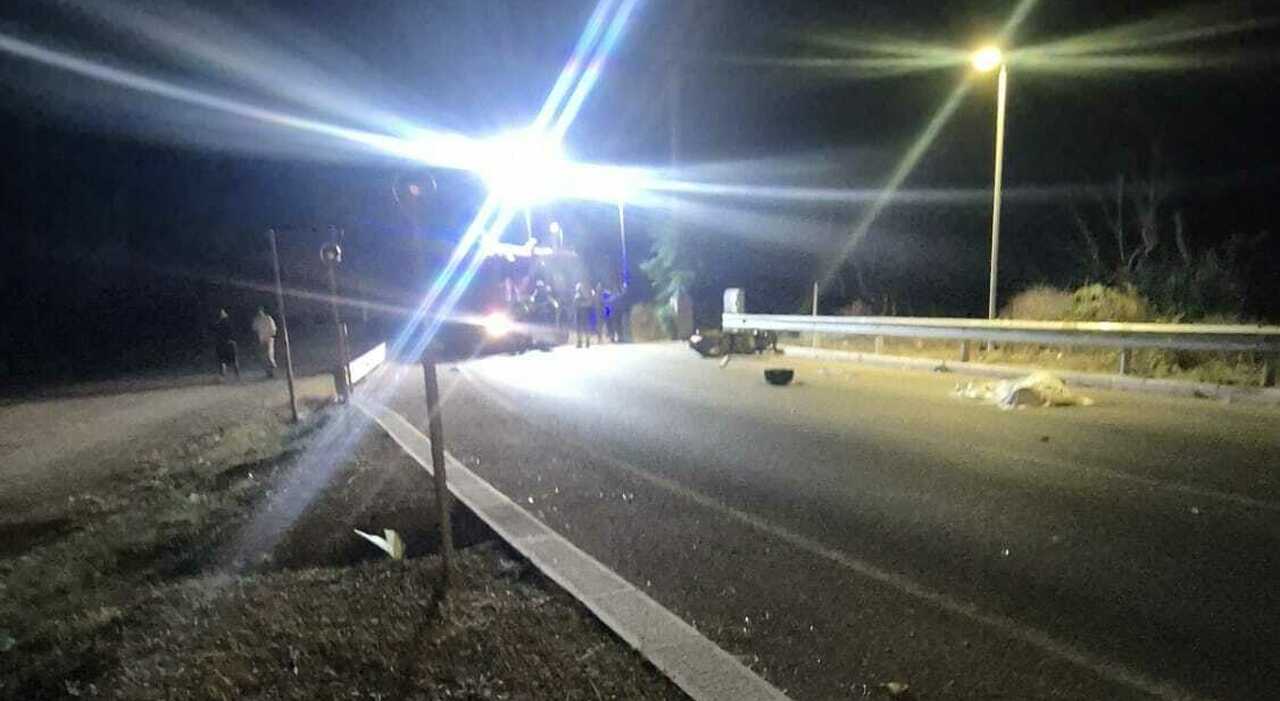 Incidente stradale nella notte, perde il controllo dello scooter: nel Salento muore un 32enne