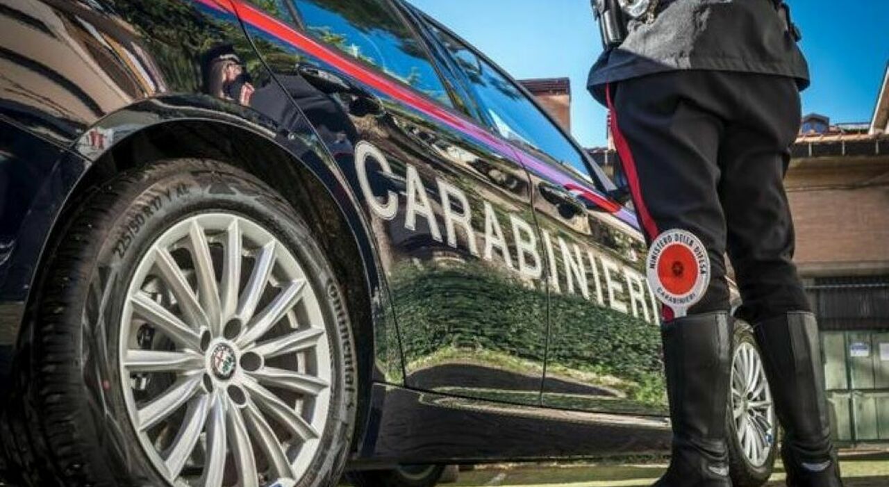Uomo trovato agonizzante, muore in ospedale: «Picchiato da un ragazzino, faceva autoerotismo davanti alla fidanzata»