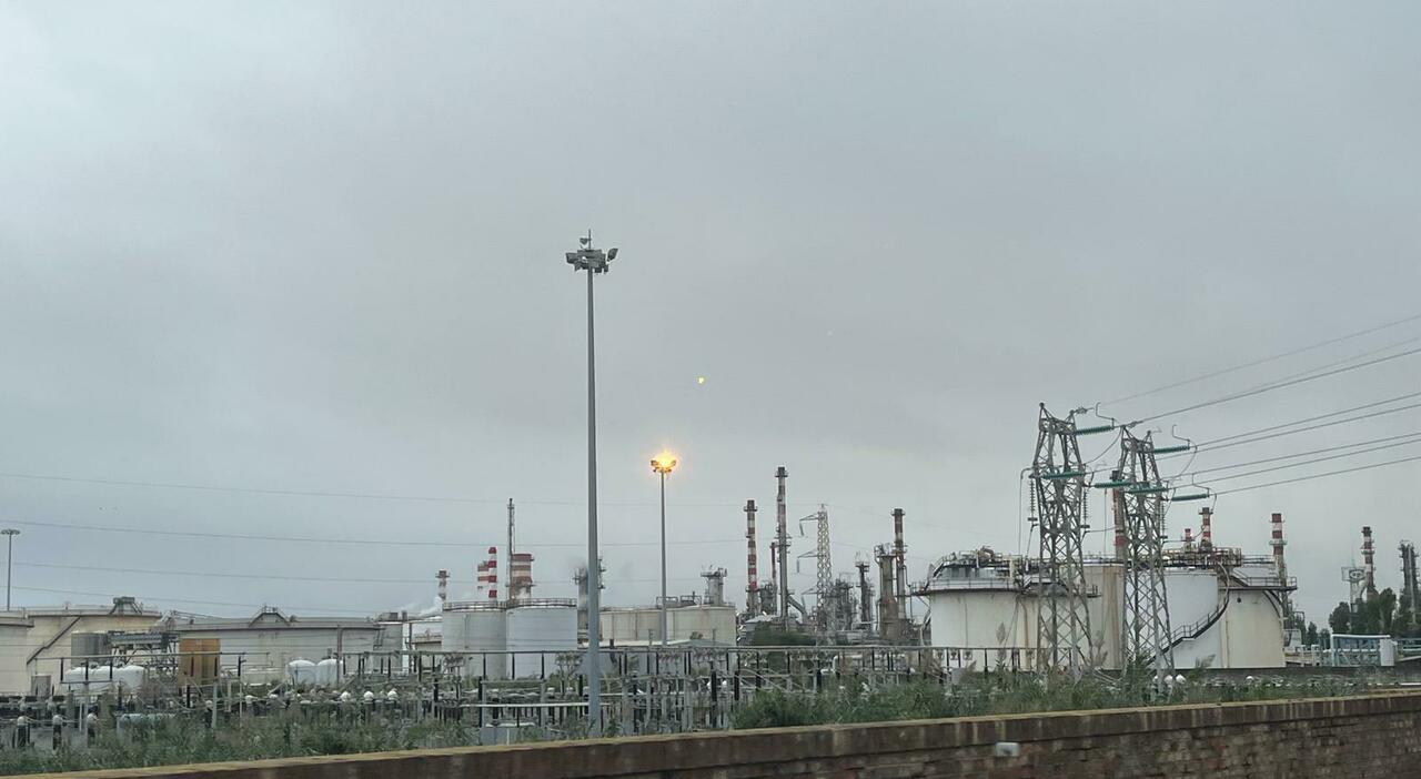 Italiana Petroli venduta agli azeri di Socar: lettera di Brachetti Peretti ai dipendenti e la cessione di Api