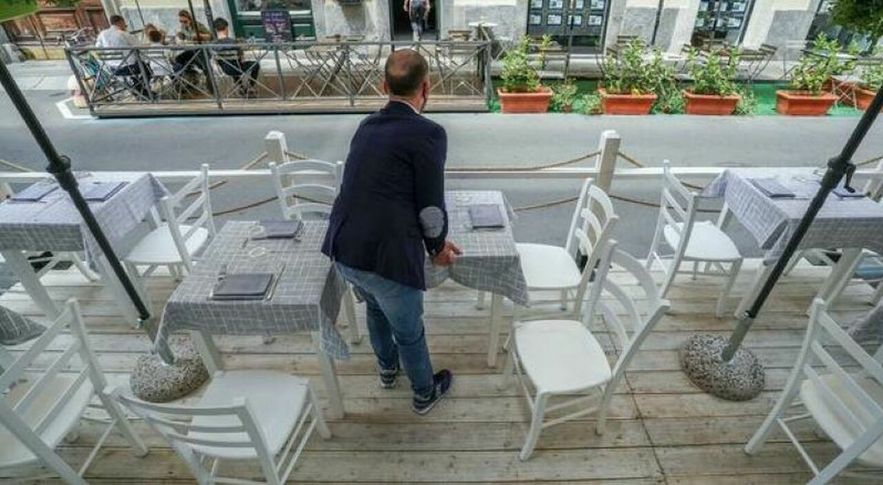 Dehors liberi fino al 2027: proroga per i tavolini all?aperto di bar e ristoranti Dehors liberi fino al 2027: proroga per i tavolini all?aperto di bar e ristoranti
