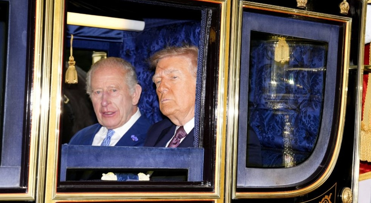 trump a windsor da carlo accolto come un re il giro nella carrozza reale 232 polemica il presidente a kate sei bellissima
