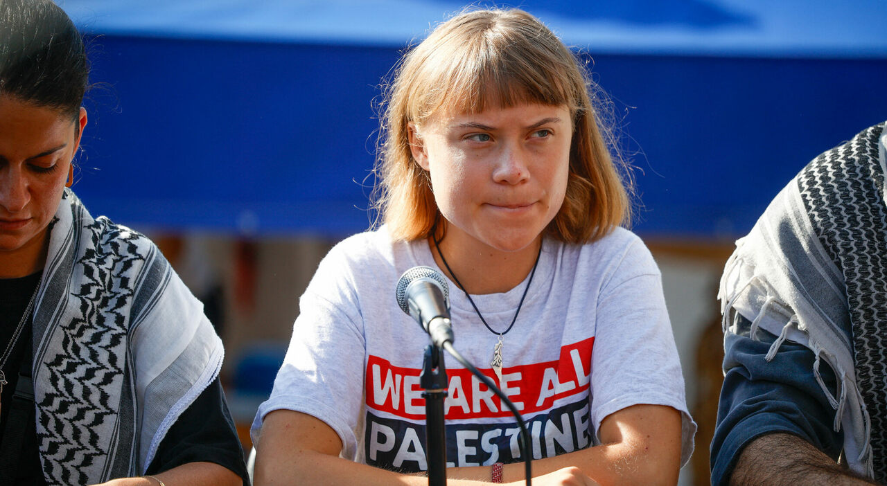 https://statics.cedscdn.it/photos/MED_HIGH/2025/09/17/9073070_17112759_flotilla_greta_thunberg_lascia_direttivo_perche_cosa_dice_oggi_17_9_2025.jpg